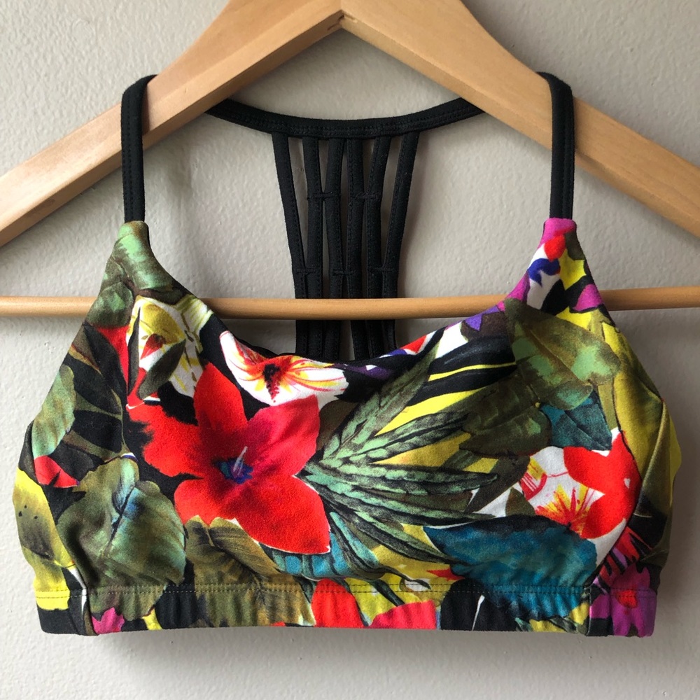 Sports bra